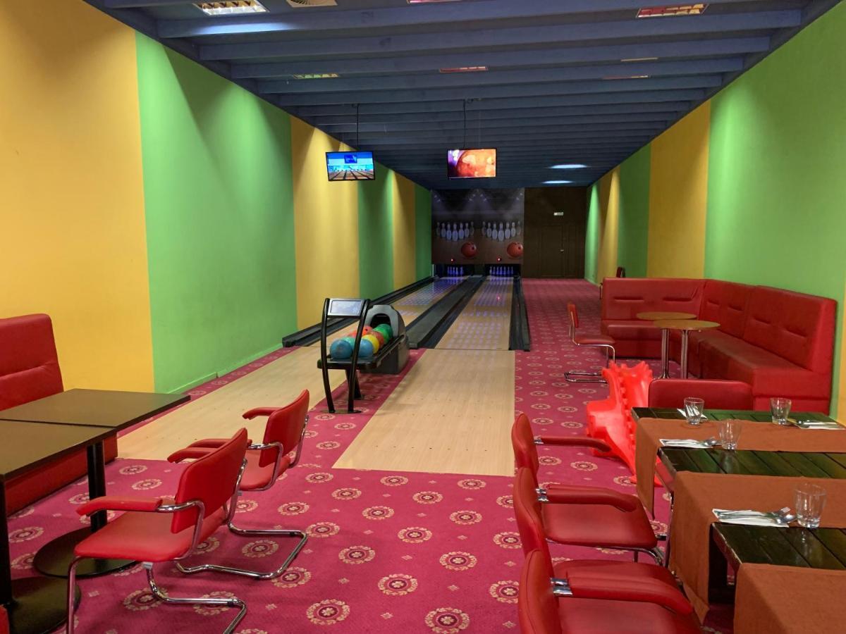 Hotel Klodzko Bagian luar foto